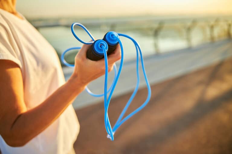best exercises to stay fit - jump rope