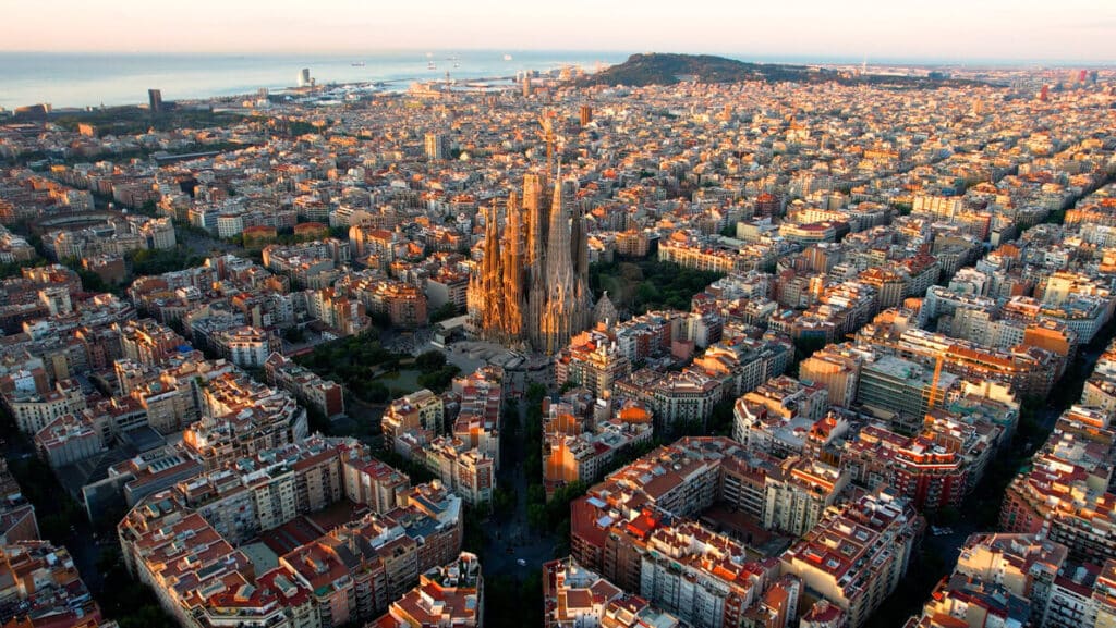 why visit barcelona the architecture