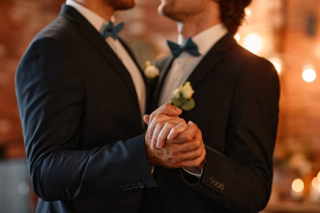 where to elope for lgbt elopement
