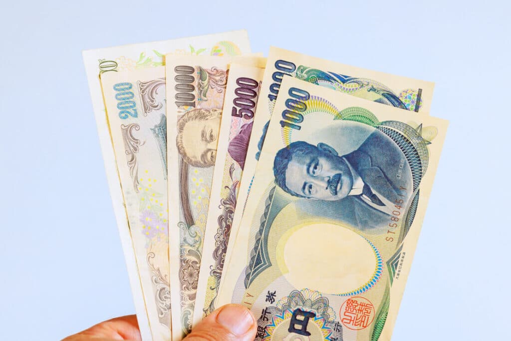 is it better to exchange money before travel to Japan