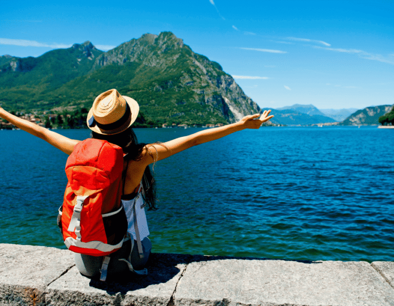 How to stay safe while traveling